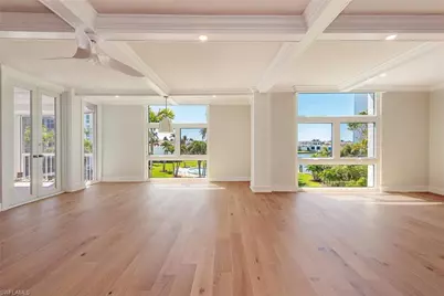 400 Park Shore Dr #304, Naples, FL 34103 - Photo 4