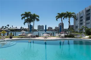 400 Park Shore Dr, Naples, FL 34103 - Photo 20