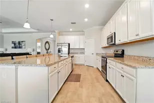 17062 Ashcomb Wy, Estero, FL 33928 - Photo 6