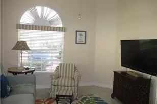 4345 Montalvo Ct, Naples, FL 34109 - Photo 4