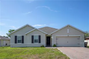 152 SE 27th Terrace, Cape Coral, FL 33904 - Photo 1