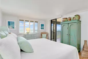 10851 Gulf Shore Dr, Naples, FL 34108 - Photo 18