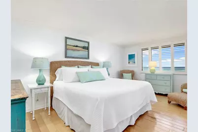 10851 Gulf Shore Dr #605, Naples, FL 34108 - Photo 16