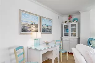 10851 Gulf Shore Dr, Naples, FL 34108 - Photo 4