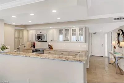 10851 Gulf Shore Dr #502, Naples, FL 34108 - Photo 6