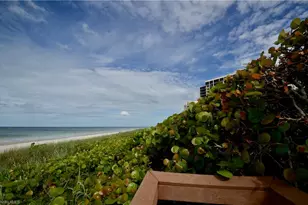 10851 Gulf Shore Dr, Naples, FL 34108 - Photo 32