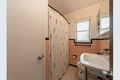 5521 Shaddelee Ln W, Fort Myers, FL 33919 - Photo 10