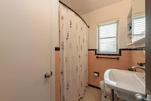 5521 Shaddelee Ln W, Fort Myers, FL 33919 - Photo 10