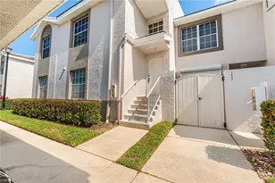 3775 Fieldstone Blvd, Naples, FL 34109 - Photo 2