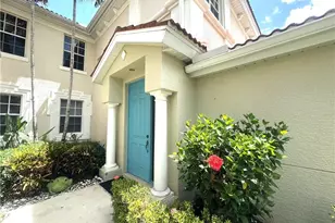 1634 Tarpon Bay Dr S, Naples, FL 34119 - Photo 2
