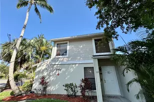 1431 SW Courtyards Terrace, Cape Coral, FL 33914 - Photo 2