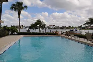 271 Southbay Dr, Naples, FL 34108 - Photo 20