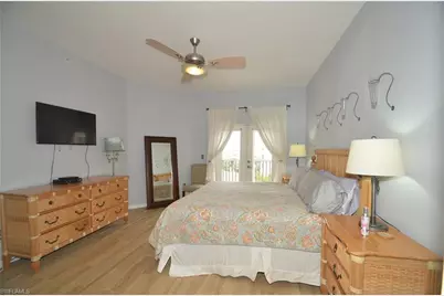 470 Launch Cir #V-503, Naples, FL 34108 - Photo 14