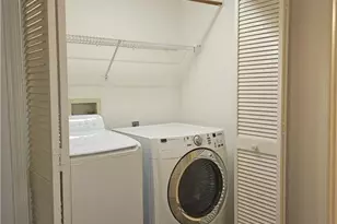 6025 Chardonnay Ln, Naples, FL 34119 - Photo 22