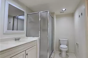 6025 Chardonnay Ln, Naples, FL 34119 - Photo 20