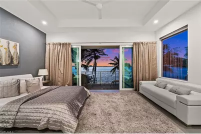 5625 Riverside Dr, Cape Coral, FL 33904 - Photo 6