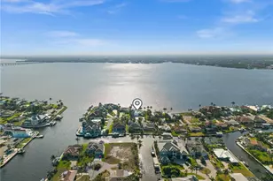 5625 Riverside Dr, Cape Coral, FL 33904 - Photo 50