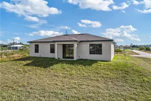 2609 53rd St W, Lehigh Acres, FL 33971 - Photo 10