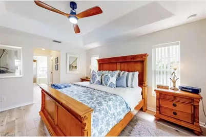 923 SW 28th Ter, Cape Coral, FL 33914 - Photo 10