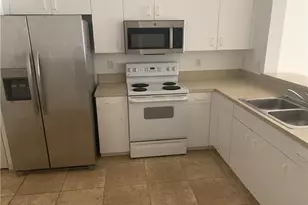 3624 Pine Oak Cir, Fort Myers, FL 33916 - Photo 2