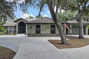 7311 Sean Ln, North Fort Myers, FL 33917 - Photo 2