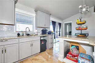 1826 NE 17th Pl, Cape Coral, FL 33909 - Photo 50