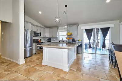 1826 NE 17th Pl, Cape Coral, FL 33909 - Photo 20