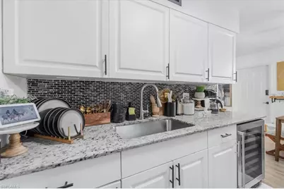 4623 Bayshore Dr #C2, Naples, FL 34112 - Photo 14