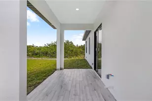 827 Frederick Reid St E, Lehigh Acres, FL 33974 - Photo 16