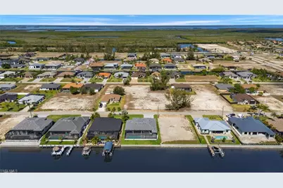 707 NW 38th Ave, Cape Coral, FL 33993 - Photo 34