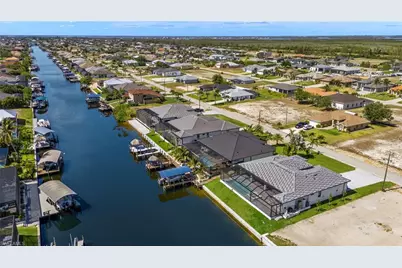 707 NW 38th Ave, Cape Coral, FL 33993 - Photo 32