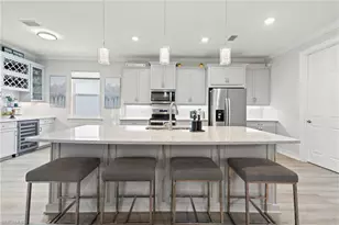 28140 Captiva Shell Loop, Bonita Springs, FL 34135 - Photo 2