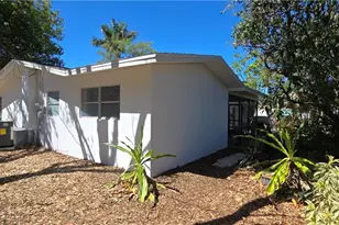 4941 Aztec Cir, Naples, FL 34112 - Photo 10