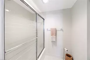 180 Seaview Ct, Marco Island, FL 34145 - Photo 14