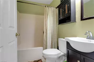 120 4th St NE, Naples, FL 34120 - Photo 16