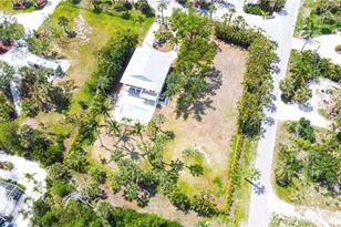 13460 Coral Dr, Fort Myers, FL 33908 - Photo 4