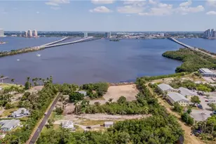 1059 River Rd, North Fort Myers, FL 33903 - Photo 12