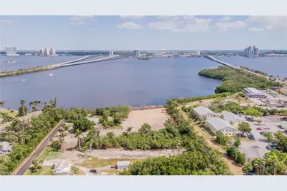 1069 River Rd, North Fort Myers, FL 33903 - Photo 6