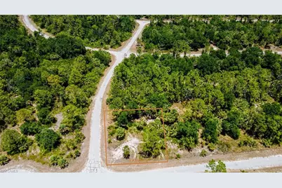 Hampshire Cir, North Port, FL 34236 - Photo 4