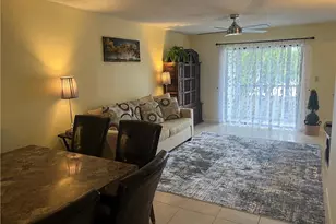 9261 Central Park Dr, Fort Myers, FL 33919 - Photo 8