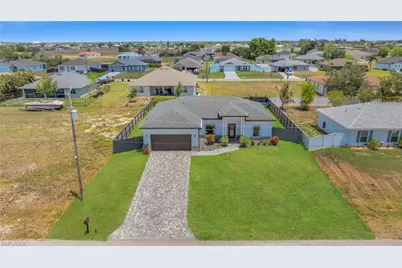 405 NW 10th St, Cape Coral, FL 33993 - Photo 2