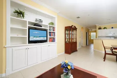 4873 Hampshire Ct #5-101, Naples, FL 34112 - Photo 6