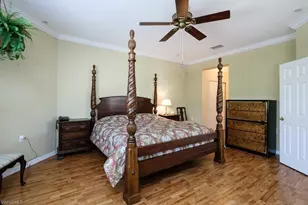 4873 Hampshire Ct, Naples, FL 34112 - Photo 12