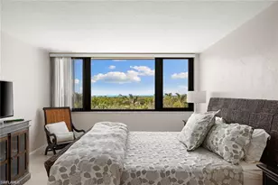 5601 Turtle Bay Dr, Naples, FL 34108 - Photo 24