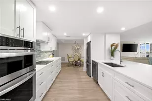 5601 Turtle Bay Dr, Naples, FL 34108 - Photo 10