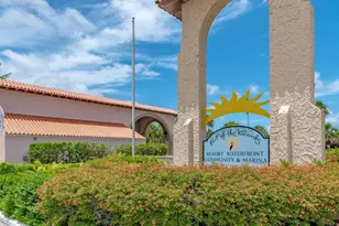 525 Newport Dr, Naples, FL 34114 - Photo 14