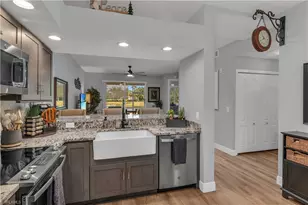 350 Newport Dr, Naples, FL 34114 - Photo 6