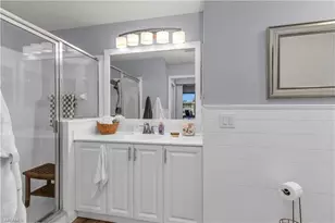 350 Newport Dr, Naples, FL 34114 - Photo 16