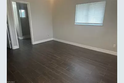 2414 Parkview Dr, Fort Myers, FL 33905 - Photo 4