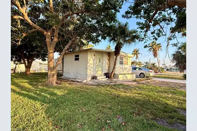 24518 Dolphin St, Bonita Springs, FL 34134 - Photo 10